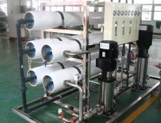化妝品、精細化工行業(yè)用水制取設備